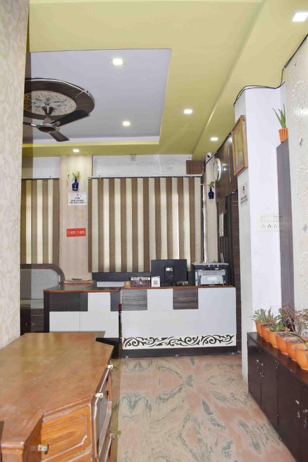 Hotel Mrk Varanasi Exterior foto