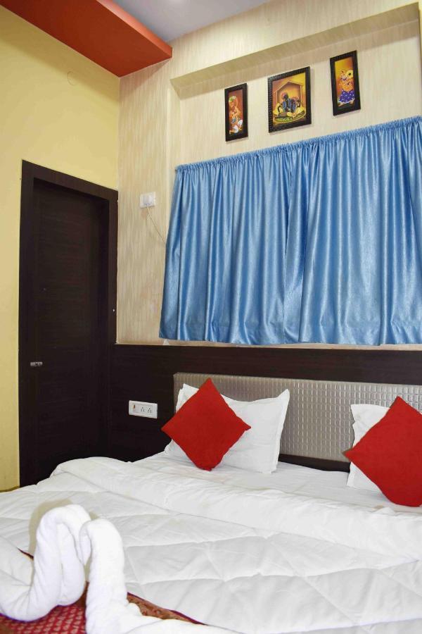 Hotel Mrk Varanasi Exterior foto