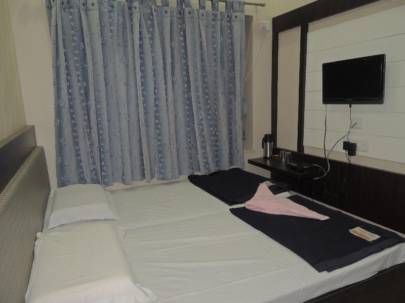 Hotel Mrk Varanasi Exterior foto